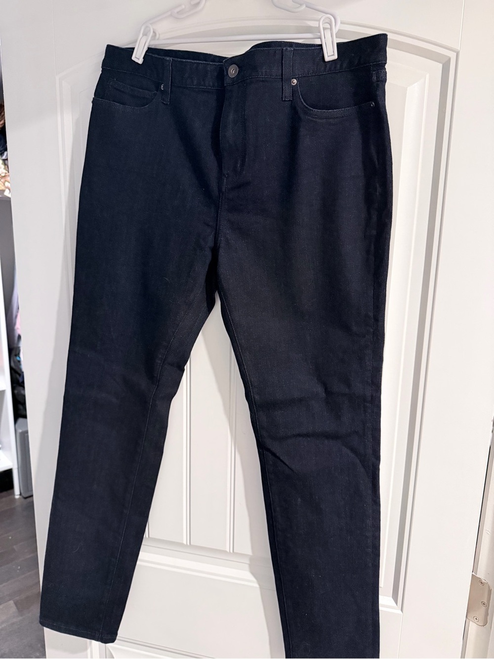 NWT kate spade women's Slim Straight Black Jeans